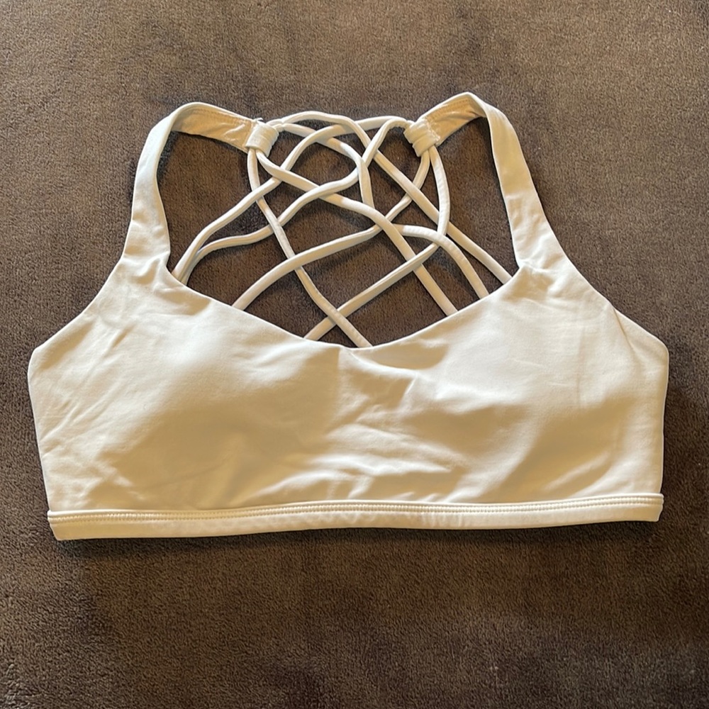 Lululemon sports bra